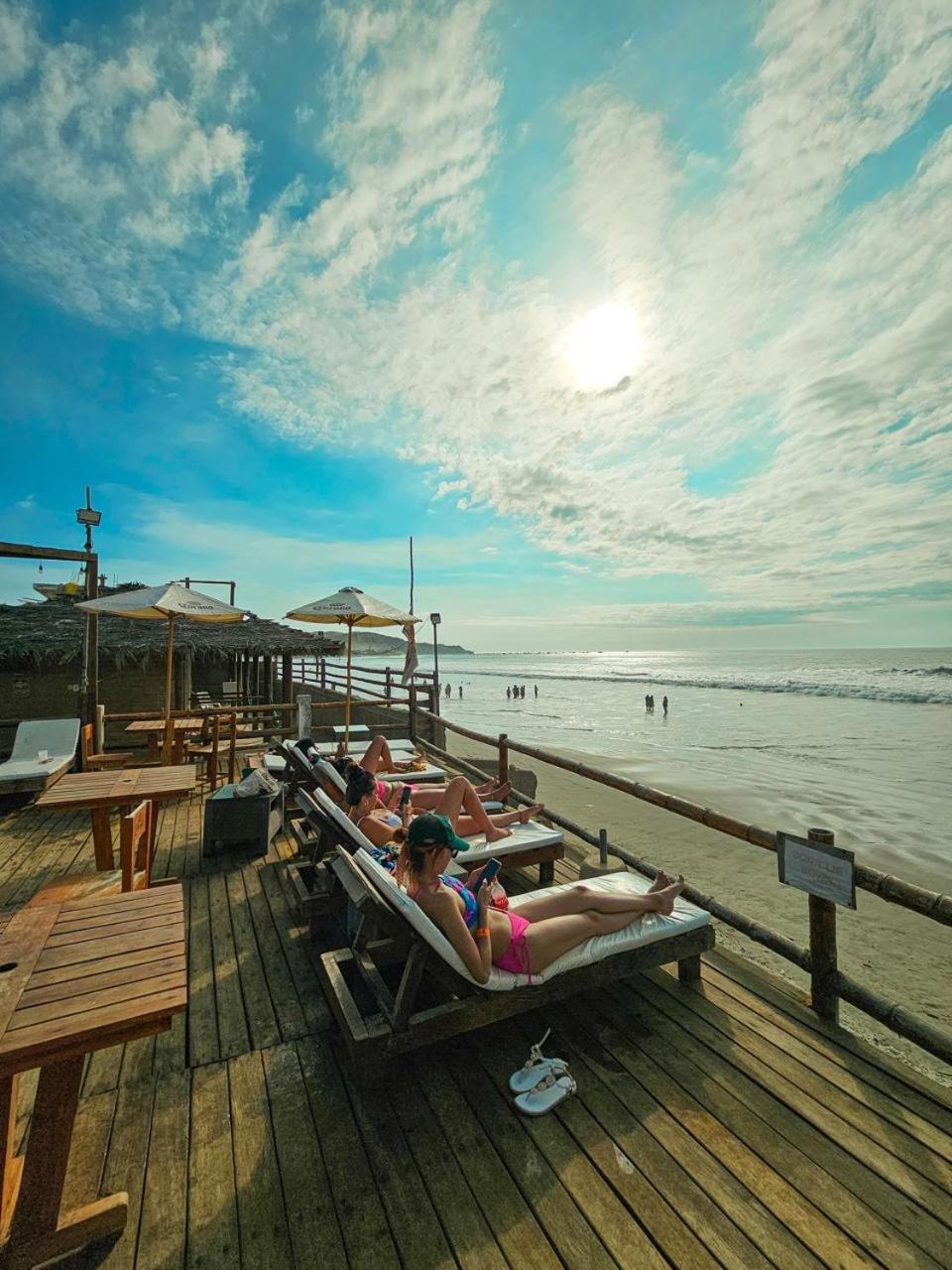The Point Mancora Beach Экстерьер фото